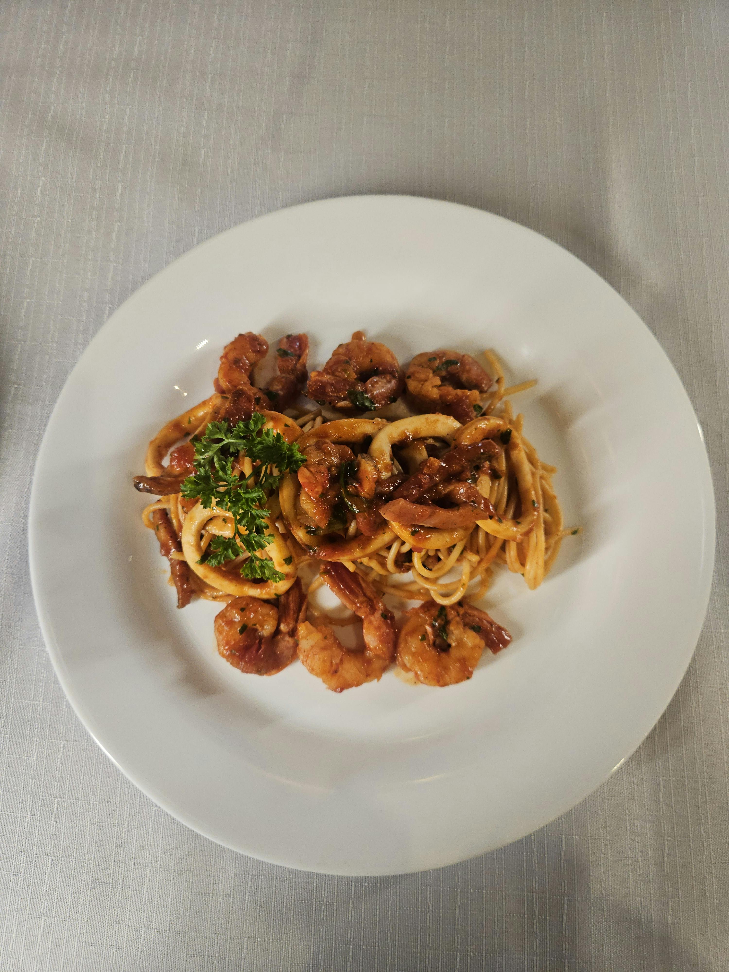 Creamy Garlic Shrimp Pasta