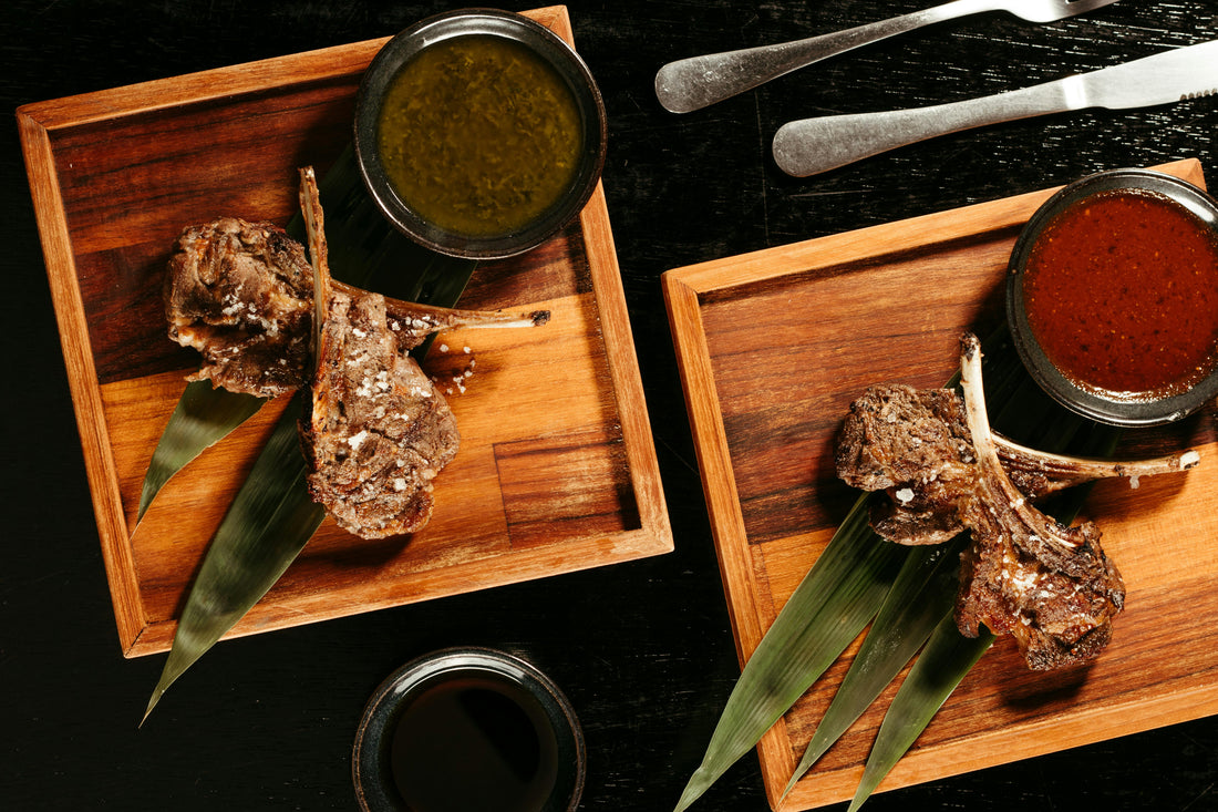 Grilled Lamb Chops with Mint Yogurt Sauce